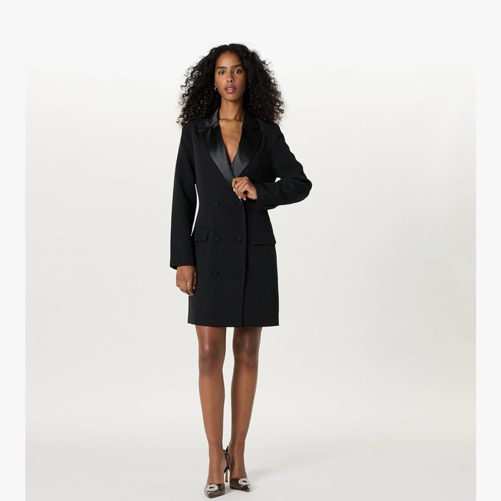 Black Wool-Blend Blazer with Notched Lapel